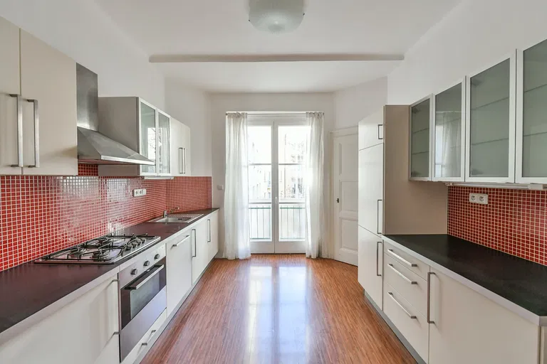 Domažlická, Žižkov - Prague 3 | Sale, Apartment, One-bedroom (2+1), 94 m²