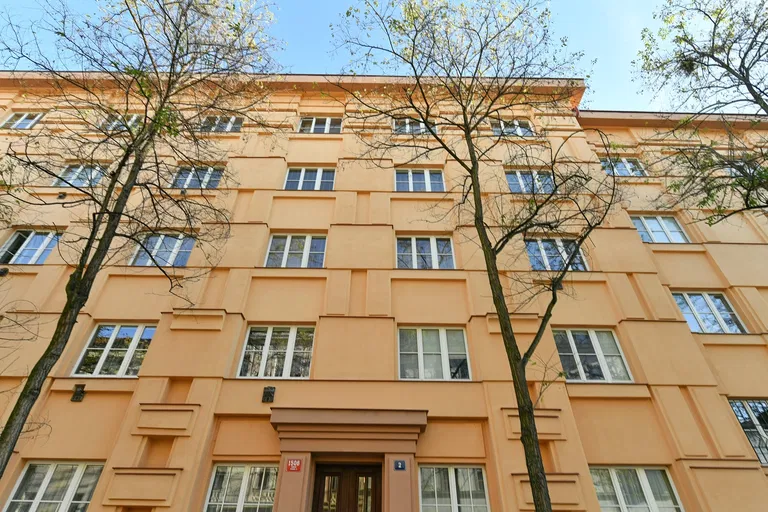 Domažlická, Žižkov - Prague 3 | Sale, Apartment, One-bedroom (2+1), 94 m²