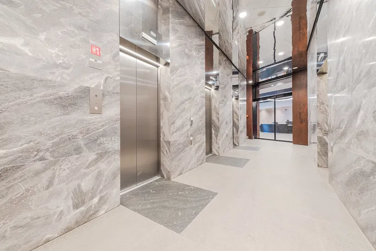 Landererova, Bratislava - Bratislava I | Prenájom, Byt, 2-izbový, 66 m²