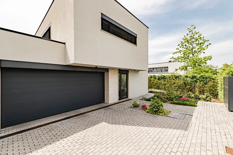 K Doubí, Průhonice - Praha-západ | Sale, House, Five-bedroom (6+kk), 343 m²