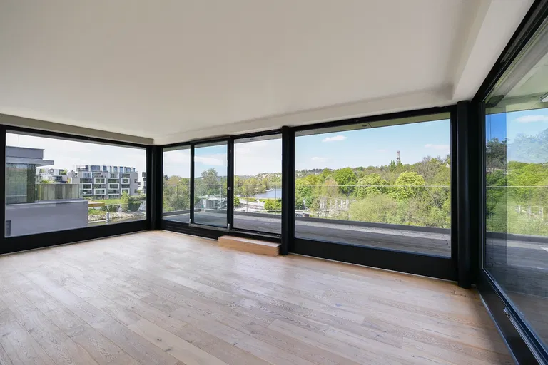 Smrčkova, Libeň - Prague 8 | Sale, Apartment, Four-bedroom (5+1), 279 m²