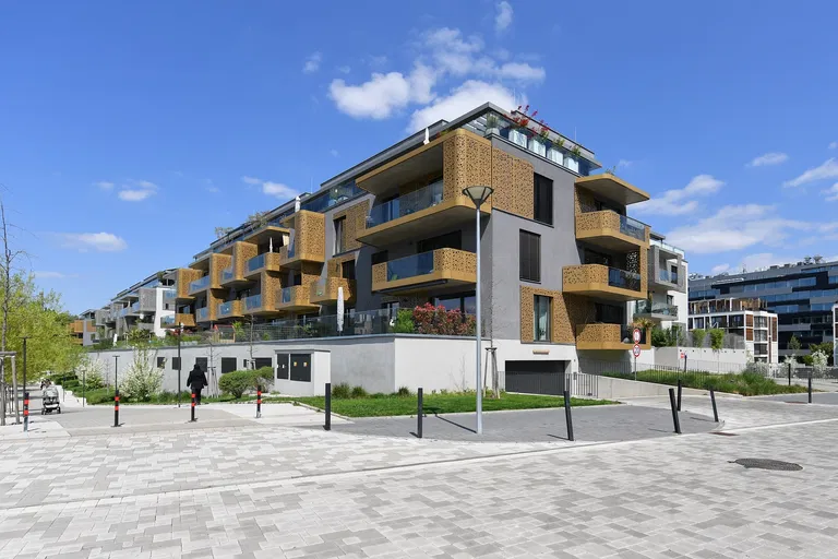 Smrčkova, Libeň - Prague 8 | Sale, Apartment, Four-bedroom (5+1), 279 m²