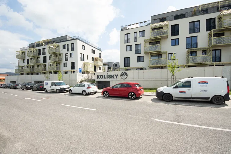 Ota Holúska, Záhorská Bystrica - Bratislava IV | Rent, Apartment, Two-bedroom (3+kk), 77 m²