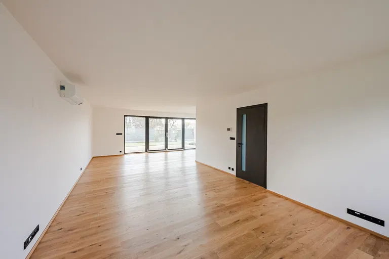 Dubová, Nový Vestec - Praha-východ | Predaj, Rodinný dom, 5-izbový, 210 m²