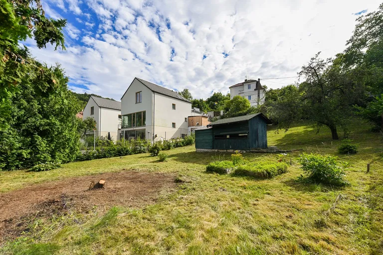Pokojná, Dejvice - Praha 6 | Predaj, Pozemok, 710 m²