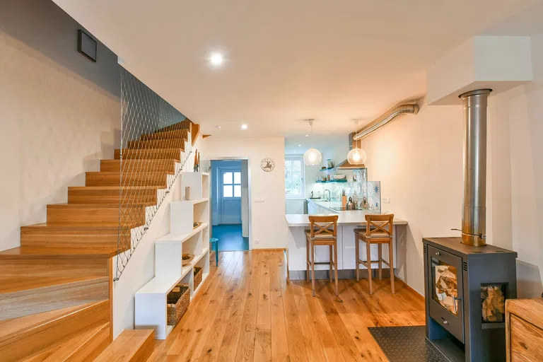 Solidarity, Strašnice - Prague 10 | Sale, Apartment, Three-bedroom (4+kk), 127 m²