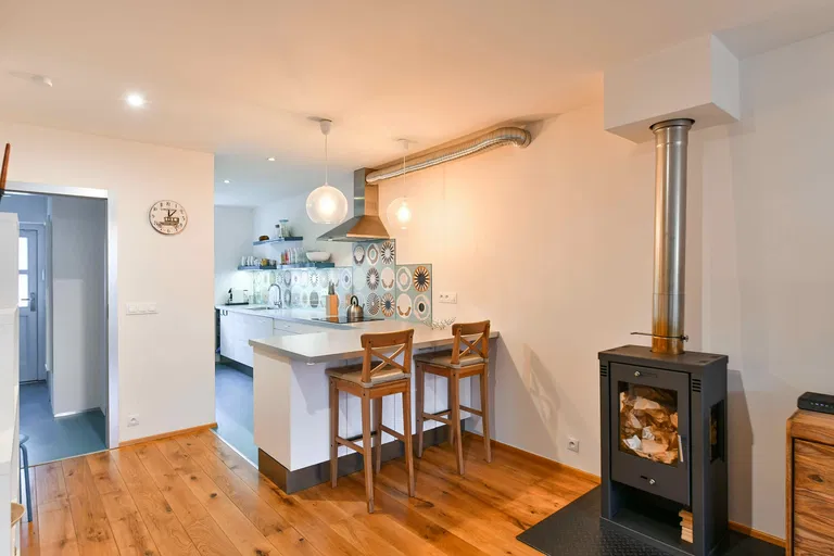 Solidarity, Strašnice - Prague 10 | Sale, Apartment, Three-bedroom (4+kk), 127 m²