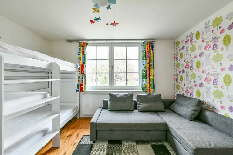 Solidarity, Strašnice - Prague 10 | Sale, Apartment, Three-bedroom (4+kk), 127 m²