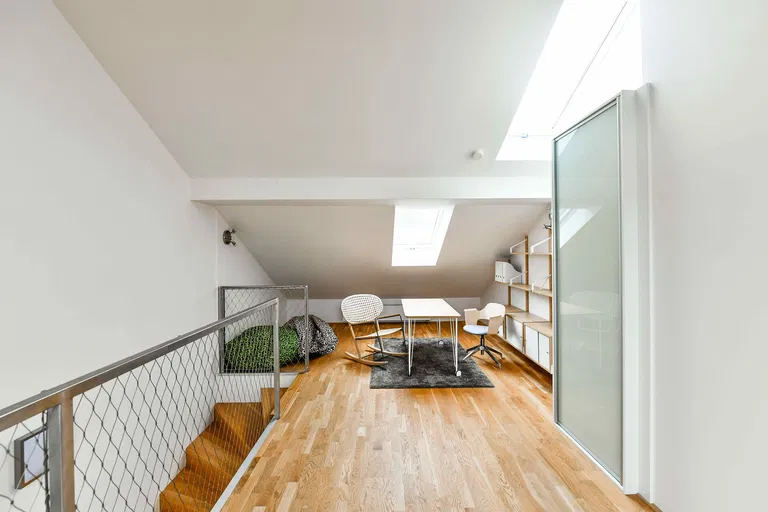 Solidarity, Strašnice - Prague 10 | Sale, Apartment, Three-bedroom (4+kk), 127 m²