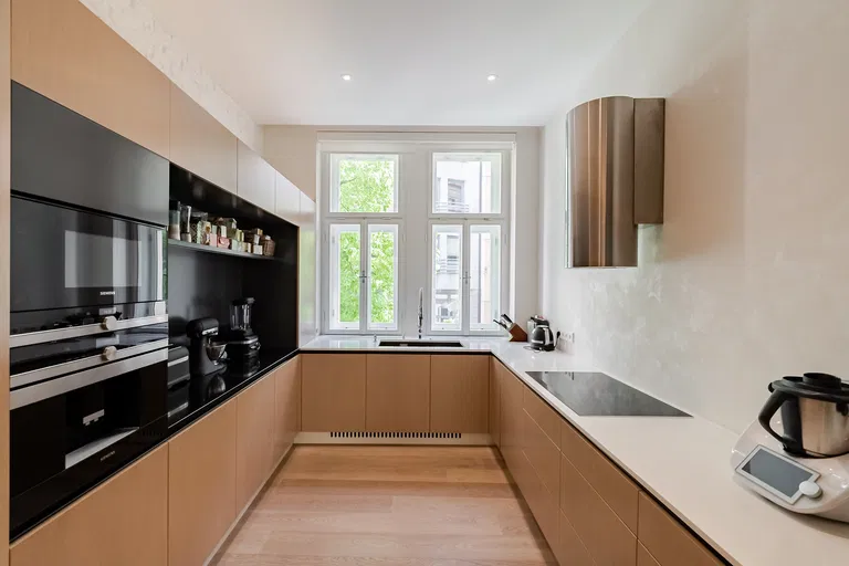 Záhřebská, Vinohrady - Prague 2 | Sale, Apartment, Three-bedroom (4+kk), 204 m²