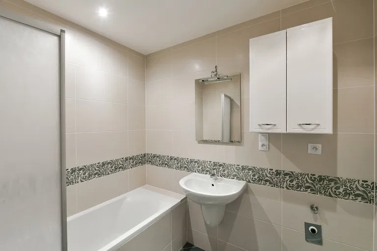 Modenská, Horní Měcholupy - Prague 10 | Sale, Apartment, One-bedroom (2+kk), 75 m²