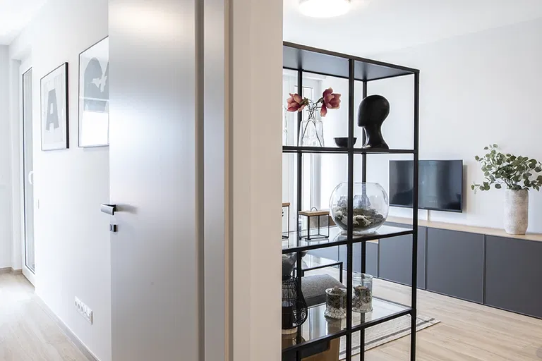 Račianska, Nové Mesto - Bratislava III | Prenájom, Byt, 2-izbový, 51 m²