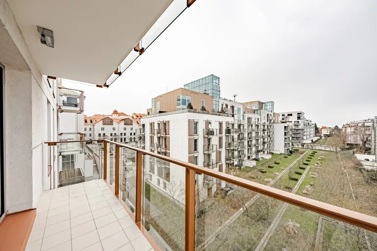 Korunní, Vinohrady - Prague 10 | Sale, Apartment, Two-bedroom (3+kk), 88 m²