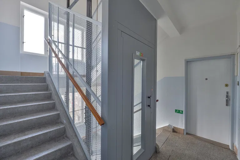 Moldavská, Vršovice - Prague 10 | Sale, Apartment, One-bedroom (2+1), 53 m²