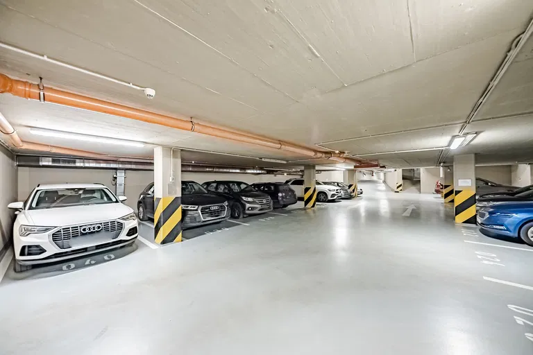 Korunní, Vinohrady - Prague 10 | Sale, Apartment, Two-bedroom (3+kk), 88 m²