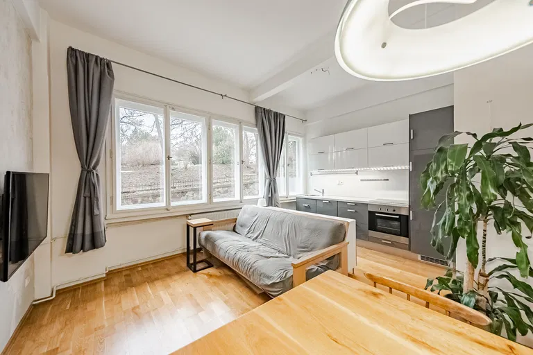 Rybalkova, Vršovice - Prague 10 | Sale, Apartment, One-bedroom (2+kk), 56 m²