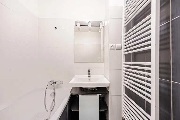 Rybalkova, Vršovice - Prague 10 | Sale, Apartment, One-bedroom (2+kk), 56 m²