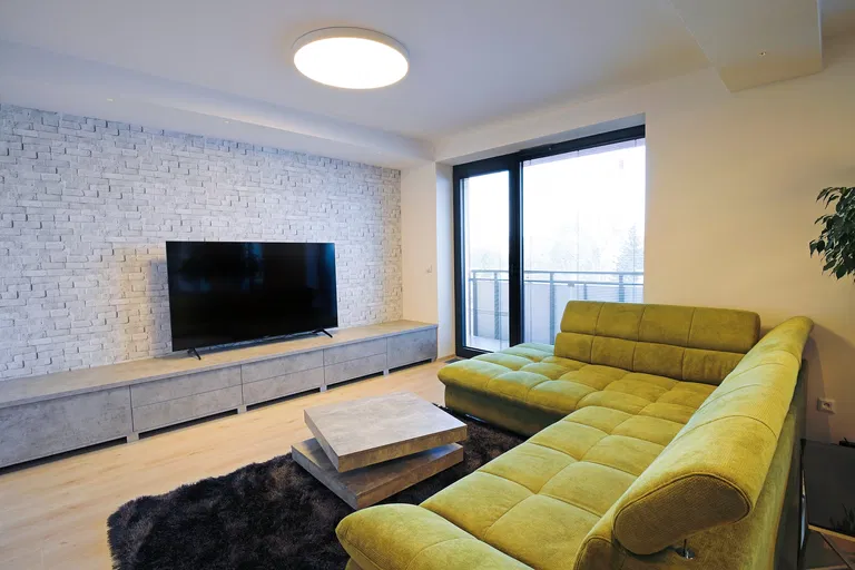 Komenského, Žilina - Žilina | Rent, Apartment, Three-bedroom (4+1), 258 m²