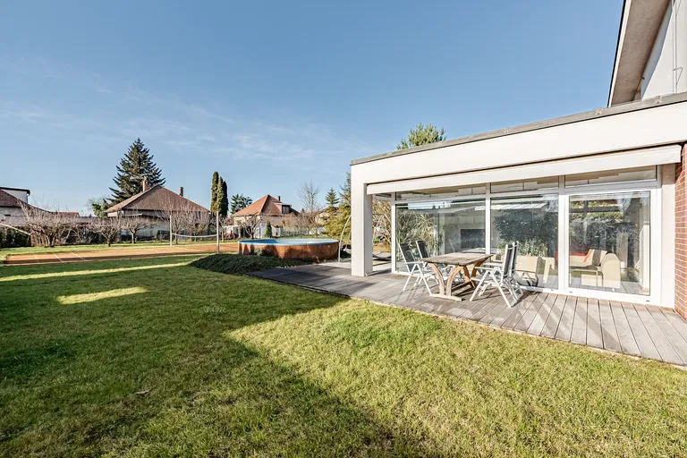 Nová, Veltrusy - Mělník | Sale, House, Four-bedroom (5+kk), 219 m²