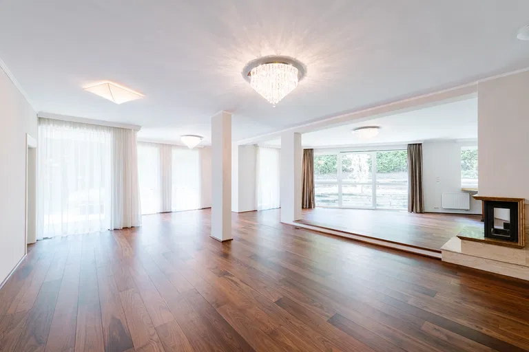Mudroňova, Staré Mesto - Bratislava I | Rent, Apartment, Four-bedroom (5+1), 246 m²