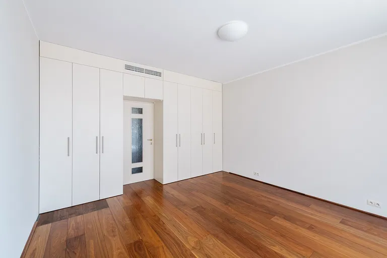 Mudroňova, Staré Mesto - Bratislava I | Rent, Apartment, Four-bedroom (5+1), 246 m²