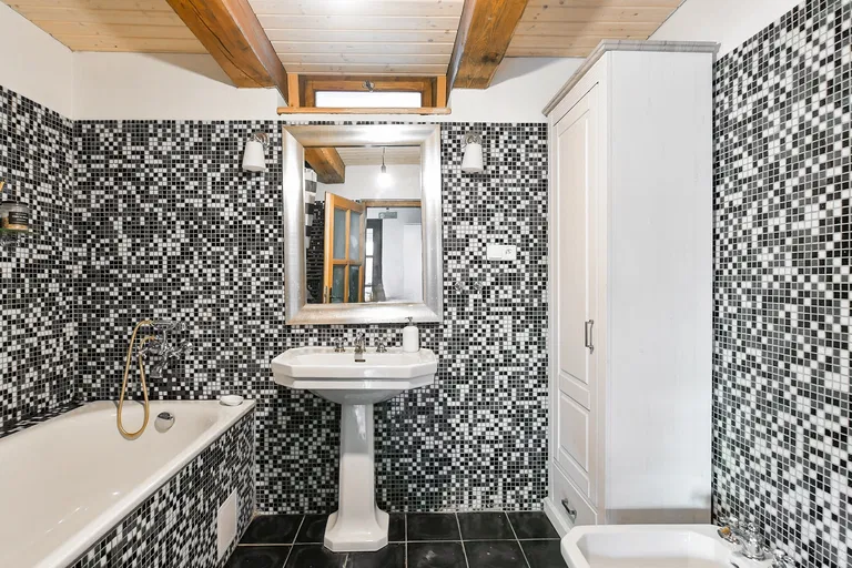 Koněprusy - Beroun | Sale, House, Three-bedroom (4+kk), 149 m²