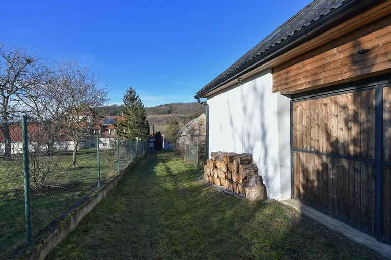 Koněprusy - Beroun | Sale, House, Three-bedroom (4+kk), 149 m²