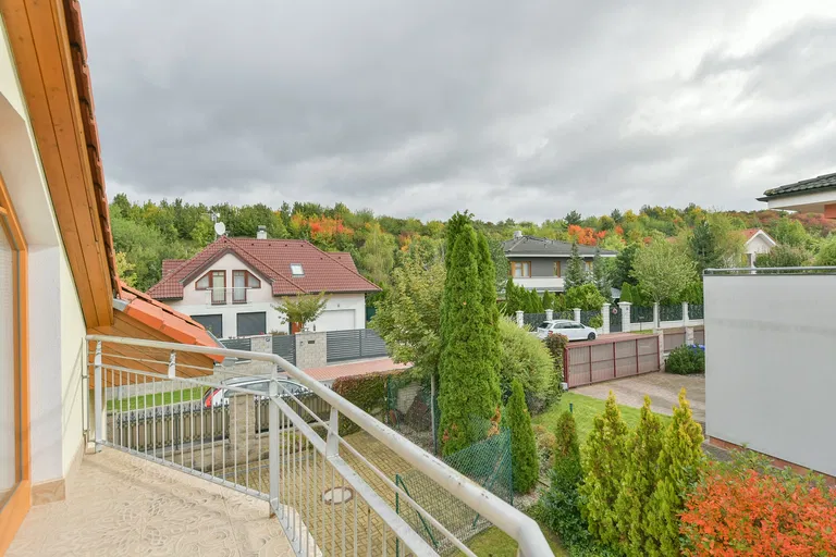 Pod Valem II, Průhonice - Praha-západ | Sale, House, Five-bedroom (6+kk), 309 m²