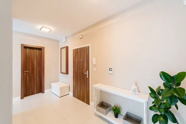 Staré Grunty, Karlova Ves - Bratislava IV | Prenájom, Byt, 2-izbový, 68 m²