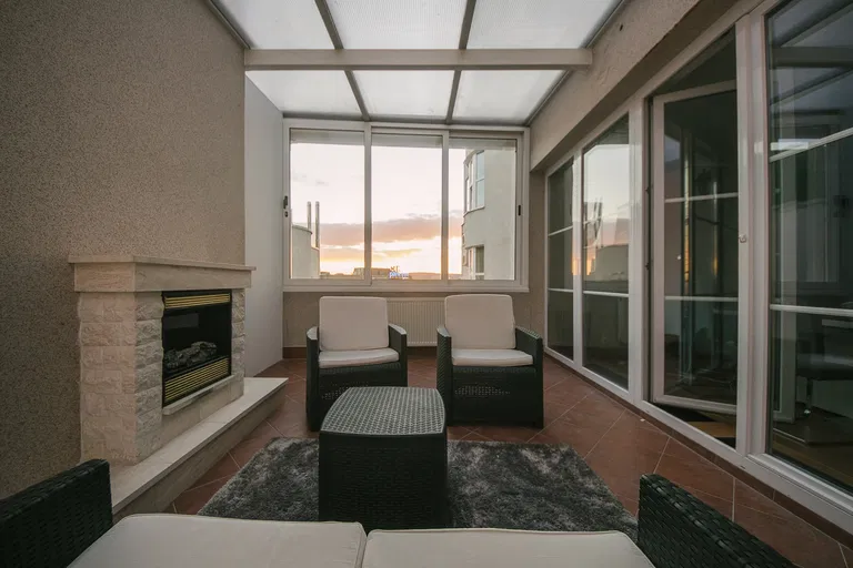 Hviezdoslavovo námestie, Staré Mesto - Bratislava I | Rent, Apartment, Two-bedroom (3+kk), 125 m²