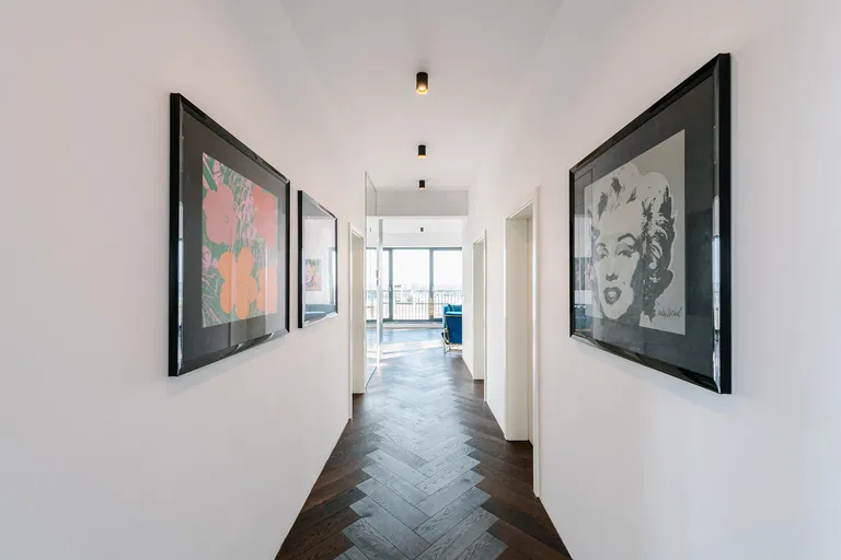 Vlčkova, Staré Mesto - Bratislava I | Prenájom, Byt, 4-izbový, 184 m²