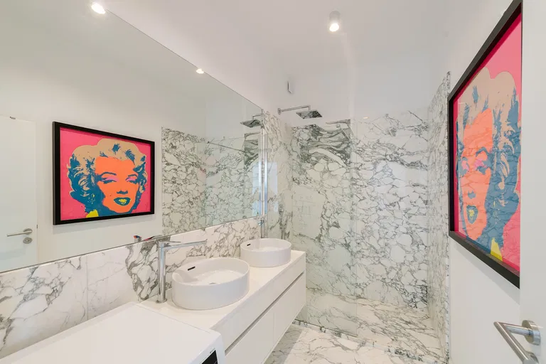 Vlčkova, Staré Mesto - Bratislava I | Prenájom, Byt, 4-izbový, 184 m²
