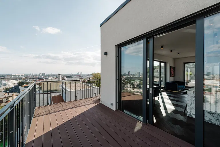 Vlčkova, Staré Mesto - Bratislava I | Prenájom, Byt, 4-izbový, 184 m²