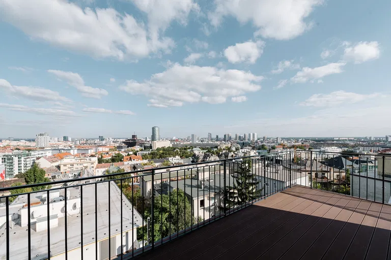 Vlčkova, Staré Mesto - Bratislava I | Prenájom, Byt, 4-izbový, 184 m²