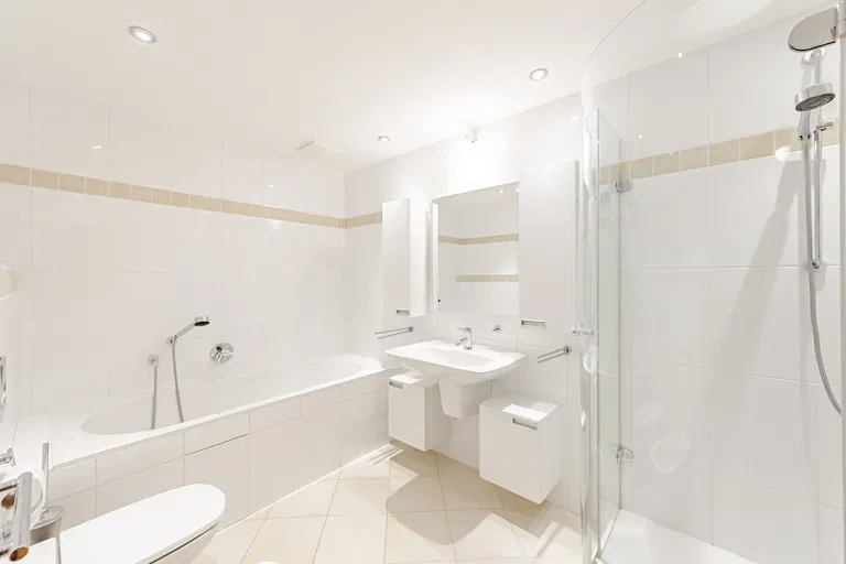 Nad Okrouhlíkem, Libeň - Prague 8 | Sale, Apartment, Two-bedroom (3+kk), 91 m²