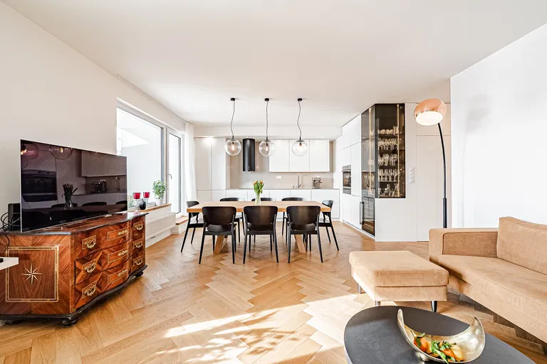 Zvěřinova, Strašnice - Praha 3 | Predaj, Byt, 3-izbový, 219 m²