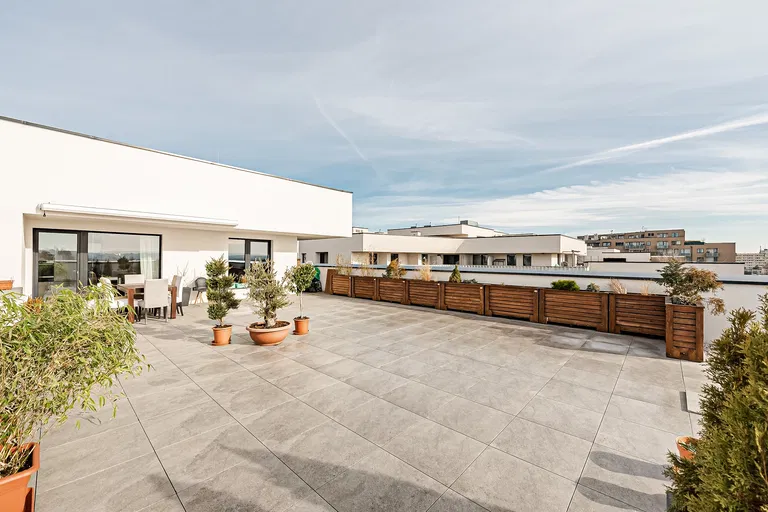 Zvěřinova, Strašnice - Praha 3 | Predaj, Byt, 3-izbový, 219 m²