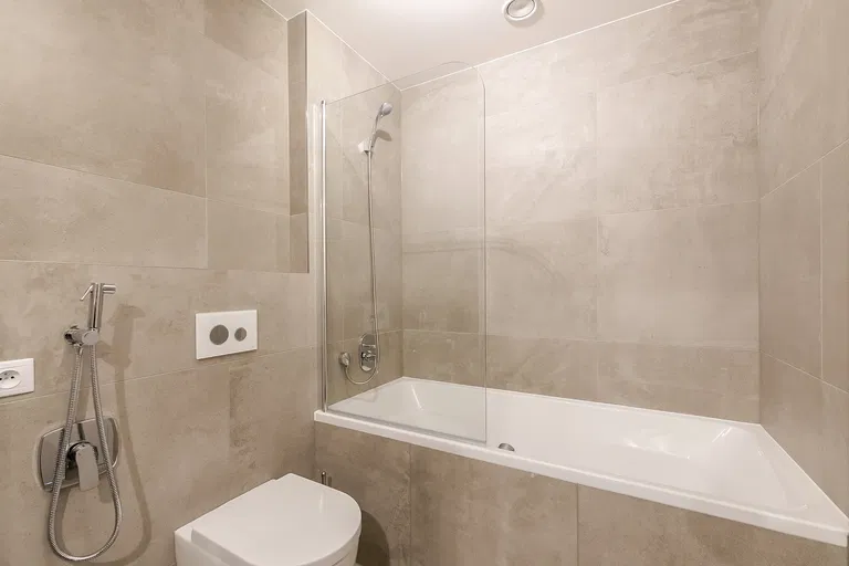 Osadní, Holešovice - Prague 7 | Sale, Apartment, One-bedroom (2+kk), 67 m²