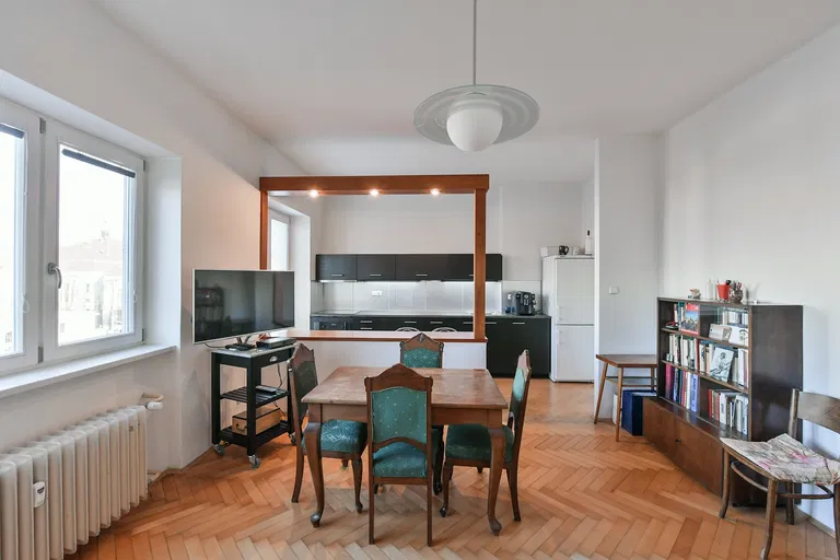 Náměstí 14. října, Smíchov - Prague 5 | Sale, Apartment, One-bedroom (2+kk), 70 m²