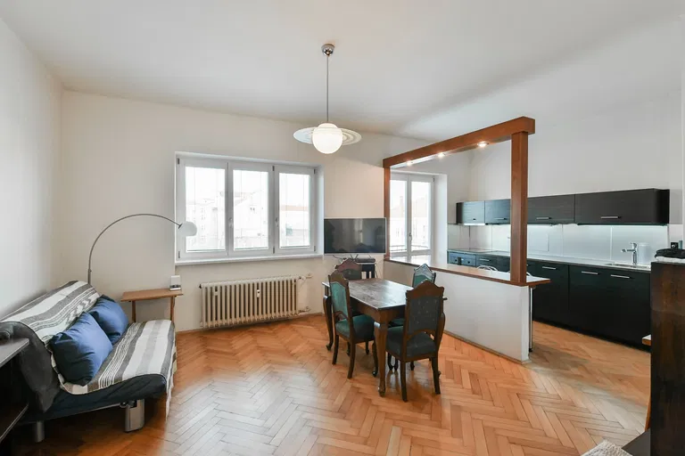 Náměstí 14. října, Smíchov - Prague 5 | Sale, Apartment, One-bedroom (2+kk), 70 m²