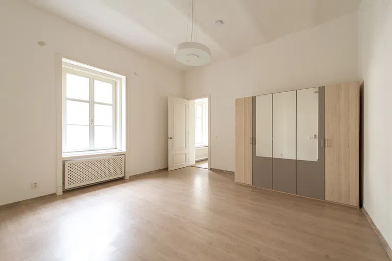 Gorkého, Staré Mesto - Bratislava I | Prenájom, Byt, 4-izbový, 220 m²