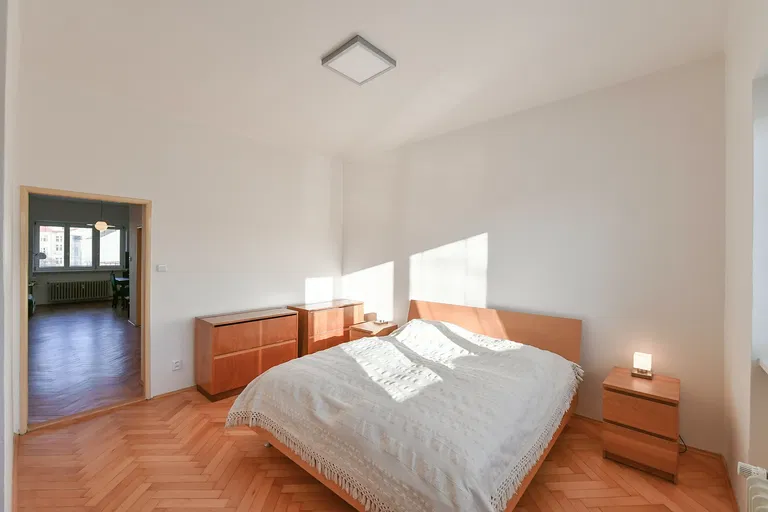 Náměstí 14. října, Smíchov - Prague 5 | Sale, Apartment, One-bedroom (2+kk), 70 m²