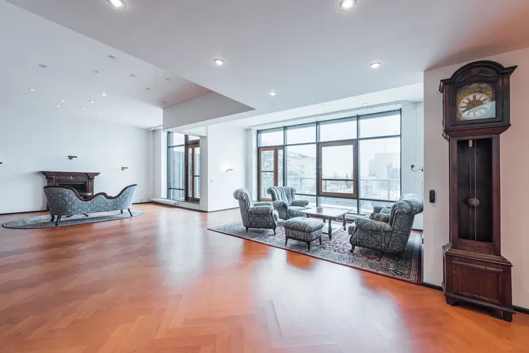 Hradecká, Vinohrady - Prague 3 | Sale, Apartment, Three-bedroom (4+1), 280 m²