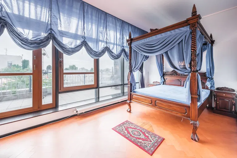 Hradecká, Vinohrady - Prague 3 | Sale, Apartment, Three-bedroom (4+1), 280 m²