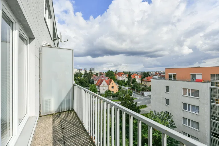 Počernická, Strašnice - Prague 10 | Sale, Apartment, One-bedroom (2+kk), 63 m²