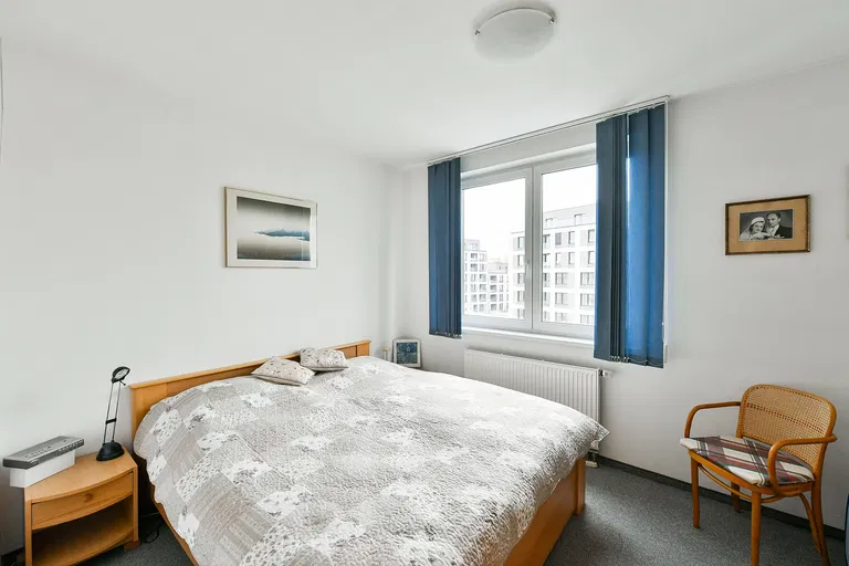Počernická, Strašnice - Prague 10 | Sale, Apartment, One-bedroom (2+kk), 63 m²