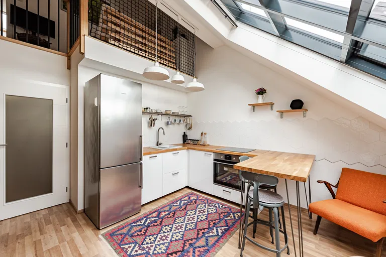 28. pluku, Vršovice - Prague 10 | Sale, Apartment, One-bedroom (2+kk), 46 m²