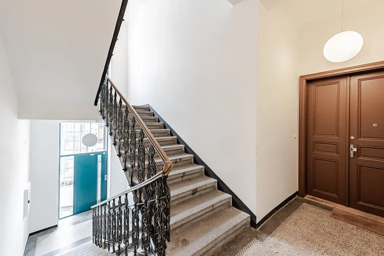 28. pluku, Vršovice - Prague 10 | Sale, Apartment, One-bedroom (2+kk), 46 m²