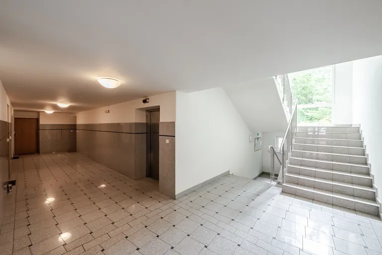 U Kříže, Jinonice - Praha 5 | Predaj, Byt, 4-izbový, 153 m²