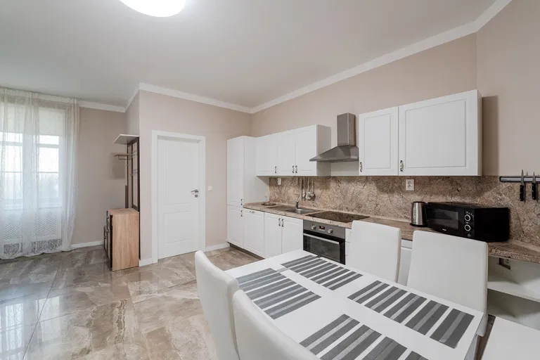 Gorkého, Staré Mesto - Bratislava I | Prenájom, Byt, 3-izbový, 86 m²